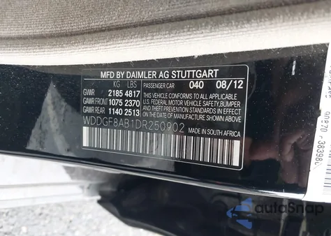 2013 Mercedes-Benz C 300 Sport 4Matic z USA, uszkodzony, nr VIN WDDGF8AB1DR250902